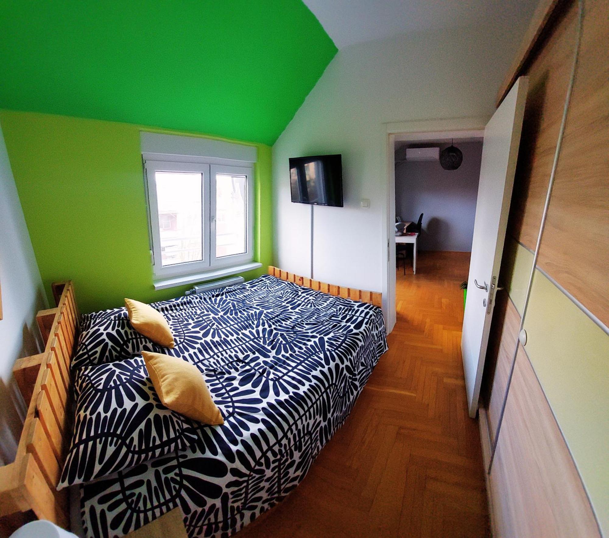 Xo Apartman Sremska Mitrovica Extérieur photo